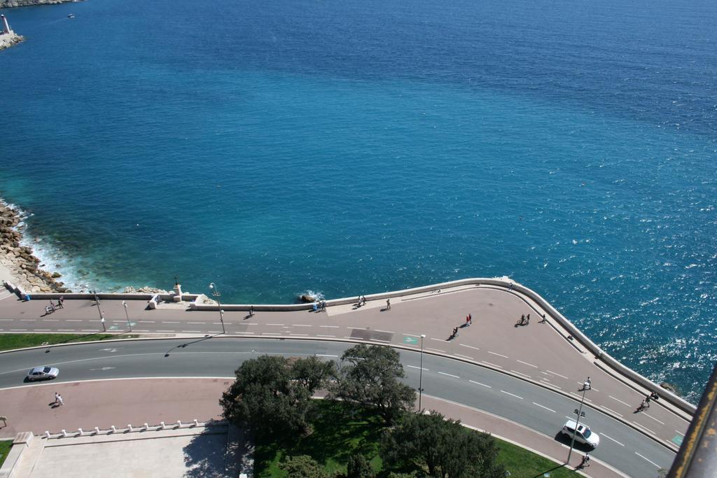 Un En Nizza